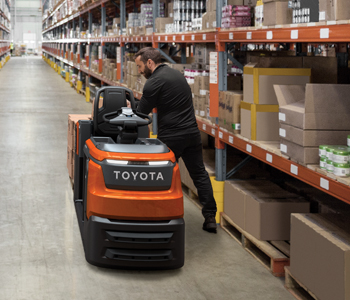Toyota low level order picker